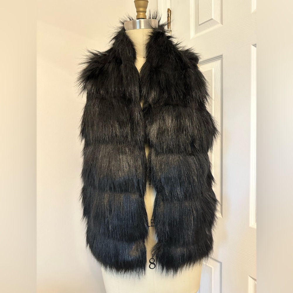 BCBG black Faux fur vest!!